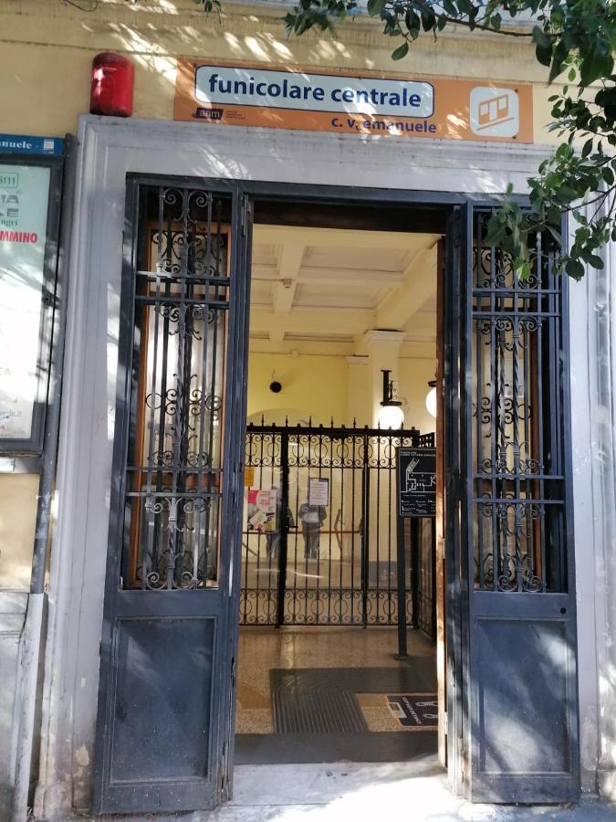 Casa Tolentino Al Centro Di Napoli Villa Exteriör bild