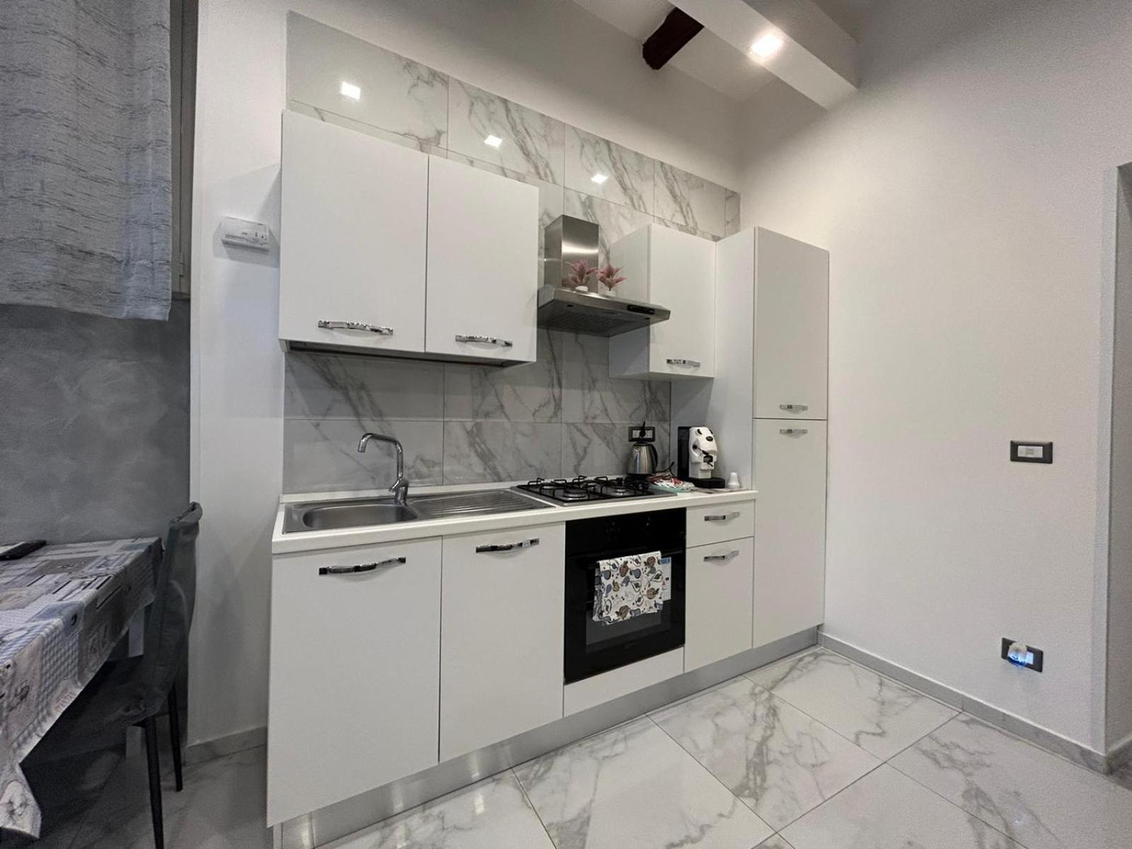 Casa Tolentino Al Centro Di Napoli Villa Exteriör bild